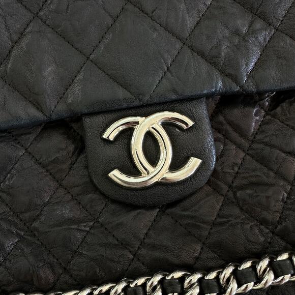 Chanel - Quilted Leather Chain Around Flap Maxi Bag in Black - Picture 3 of 9